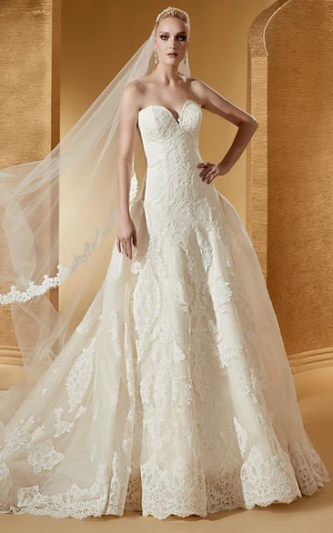Simple Sweetheart Lace Ball Gown With Fine Appliques And Court Train