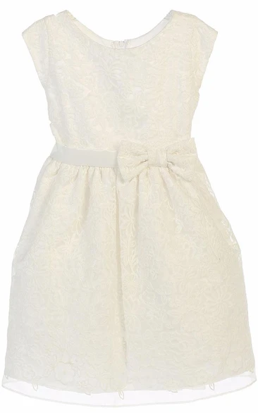 Knee-Length Floral Bowed Cap-Sleeve Organza&Satin Flower Girl Dress With Embroidery