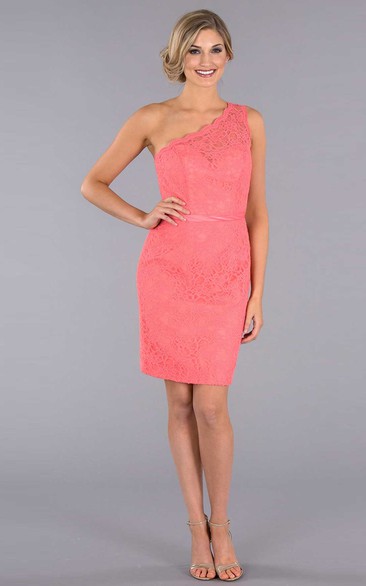 Knee-Length Pencil One-Shoulder Bowed Sleeveless Lace Bridesmaid Dress