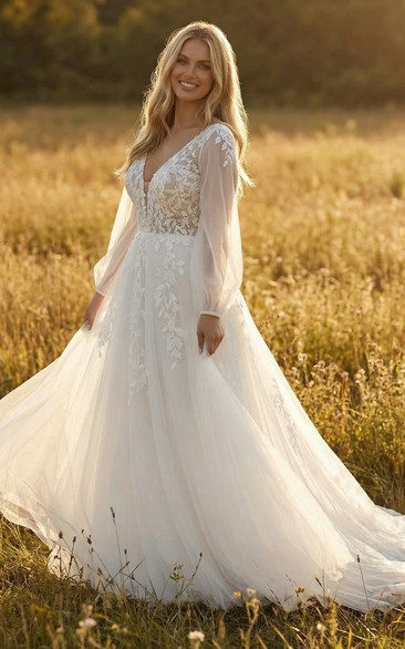 Romantic Tulle Wedding Dress A-Line V-Neck Long Sleeve Lace Applique Bridal Gown