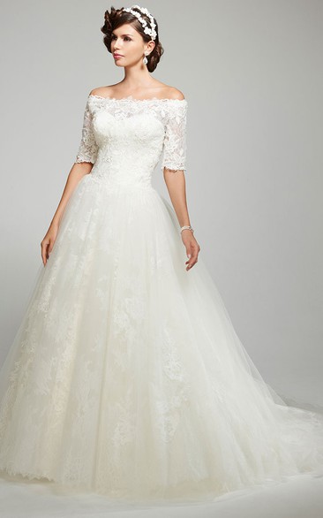 Ball Gown Off-The-Shoulder Appliqued Short Sleeve Tulle Wedding Dress