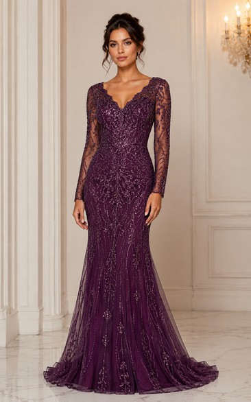 Langärmeliges, pflaumenlila, perlenbesetztes Abendkleid mit V-Ausschnitt im Meerjungfrauenstil