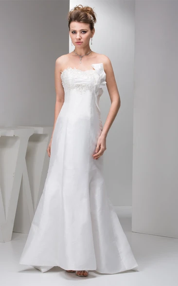 Sleeveless Sheath Mermaid Bow and Dress With Appliques