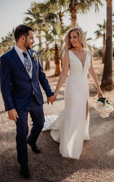 Simple V-neck Sleeveless Front Split Casual Wedding Dress