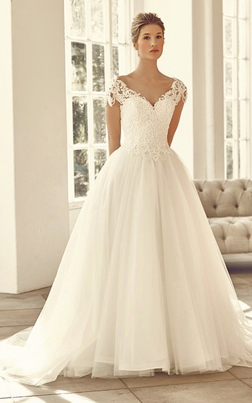 V-Neck Long Appliqued Cap-Sleeve Tulle&Lace Wedding Dress