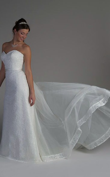 Sweetheart Lace Bridal Gown With Tulle Skirt And Satin Sash
