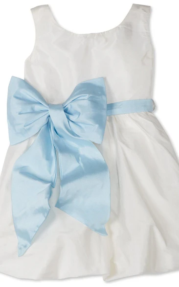 Sleeveless Scoop-neck A-line Dress With Bow