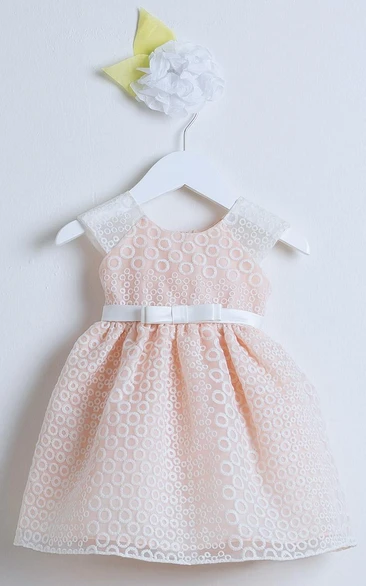 Knee-Length Bowed Cap-Sleeve Organza&Satin Flower Girl Dress With Embroidery