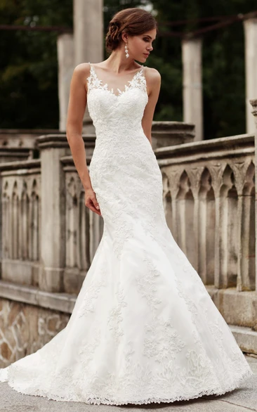 Trumpet Sleeveless V-Neck Appliqued Long Lace Wedding Dress