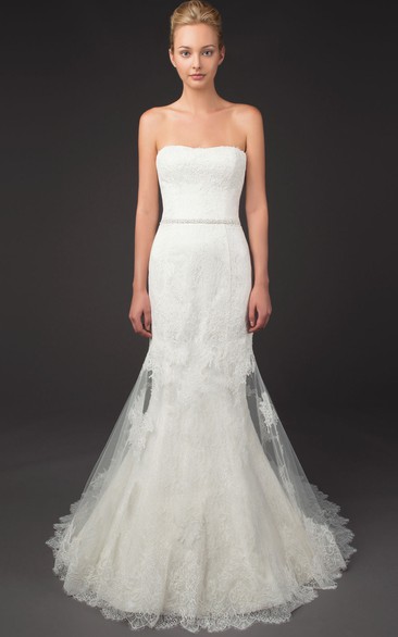 Mermaid Sleeveless Strapless Appliqued Floor-Length Lace Wedding Dress With Backless Style And Waist Jewellery
