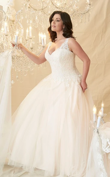 Ball Gown V-Neck Beaded Sleeveless Tulle & Lace Plus Size Princess Wedding Dress