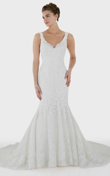 Trumpet V-Neck Floor-Length Sleeveless Appliqued Lace Wedding Dress With Court Train And Deep-V Back