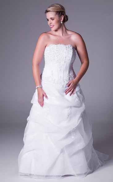 Strapless Tulle Plus Size Wedding Dress With Lace Up
