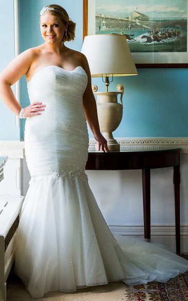Sweetheart Ruched Bodice Mermaid Organza Gown With Lace Up And Flower