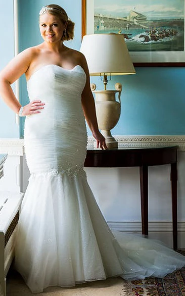 Sweetheart Ruched Bodice Mermaid Organza Gown With Lace Up And Flower