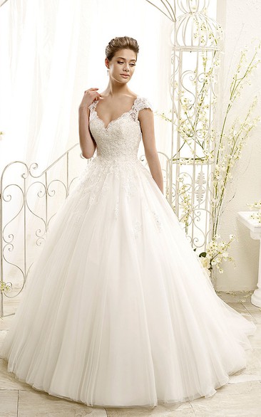 Ball Gown Long Appliqued Cap-Sleeve Tulle&Lace Wedding Dress