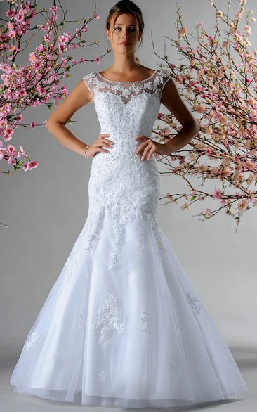 Jewel Neckline Cap Sleeve Mermaid Tulle Bridal Gown With Appliques