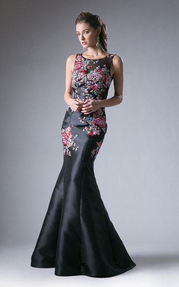 Mermaid Maxi Sleeveless Satin Illusion Dress With Appliques And Waist Jewellery