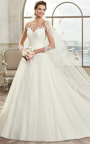 Sweetheart A-Line Bridal Gown With Illusive Design And Lace Appliques
