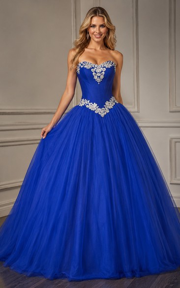 Vestido de gala largo hasta el suelo con tirantes, apliques, cremallera, corsé y tirantes en la espalda, de tul y encaje.