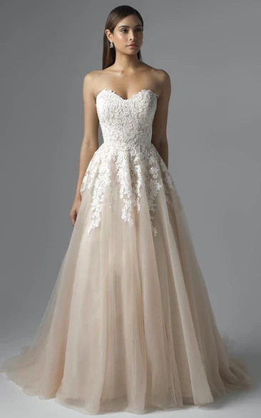 A-Line Sweetheart Appliqued Floor-Length Sleeveless Lace & Tulle Wedding Dress Styles With Pleats And Lace-Up Back