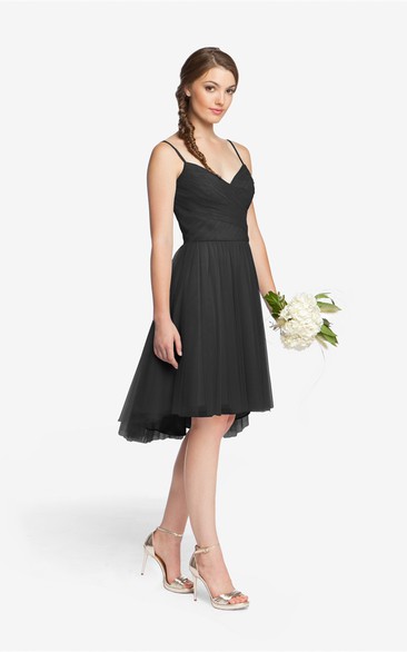 Elegant Sleeveless Criss Cross Ruched Short Tulle Dress With Spaghetti Straps