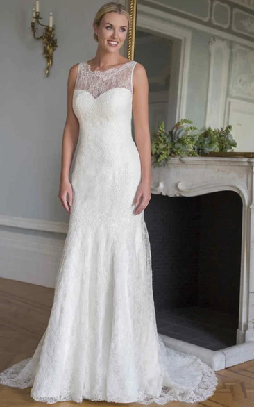 Sleeveless Scoop-Neck Lace Wedding Dress With Illusion