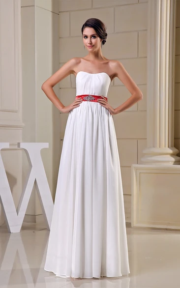 Sleeveless Maxi Pleated Dress With Broach