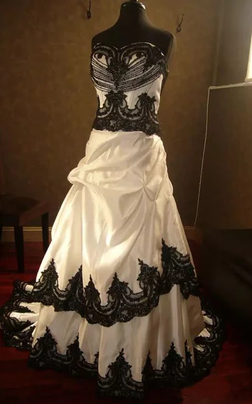 A-Line Taffeta Lace Straps Sleeveless Chapel Train Wedding Dress Styles with Ruffles and Tiers