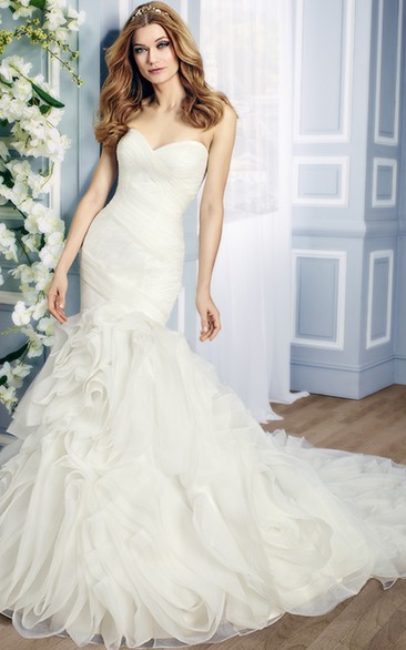 Mermaid Sweetheart Ruffled Organza Wedding Dress With Criss Cross