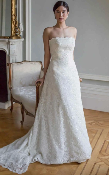 A-Line Sequined Floor-Length Strapless Lace Wedding Dress With Appliques And Court Train