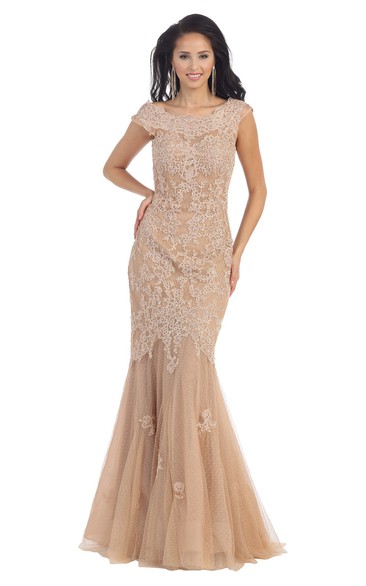 Mermaid Long Scoop-Neck Short Sleeve Tulle Low-V Back Dress With Appliques And Pleats