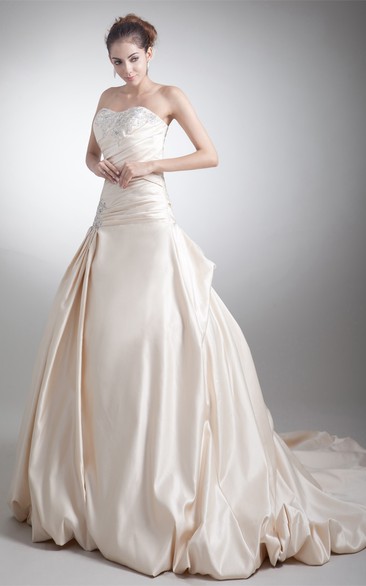 Endearing a Line Sleeveless Satin Sweetheart Wedding Dresses