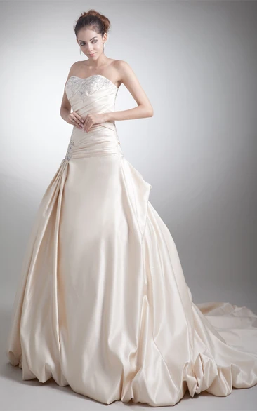 Endearing a Line Sleeveless Satin Sweetheart Wedding Dresses