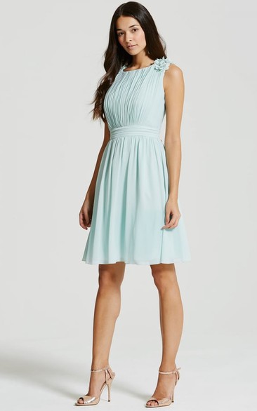 Mini Sleeveless Scoop Neck Floral Chiffon Bridesmaid Dress
