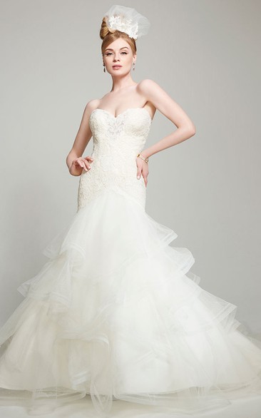 Sweetheart Maxi Appliqued Lace&Tulle Wedding Dress With Court Train And V Back