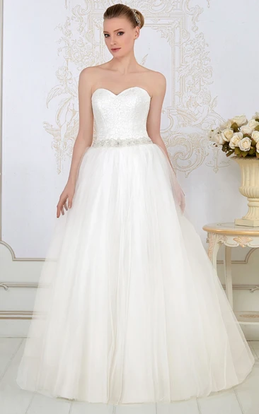 Ball Gown Sweetheart Sleeveless Floor-Length Jeweled Tulle Wedding Dress