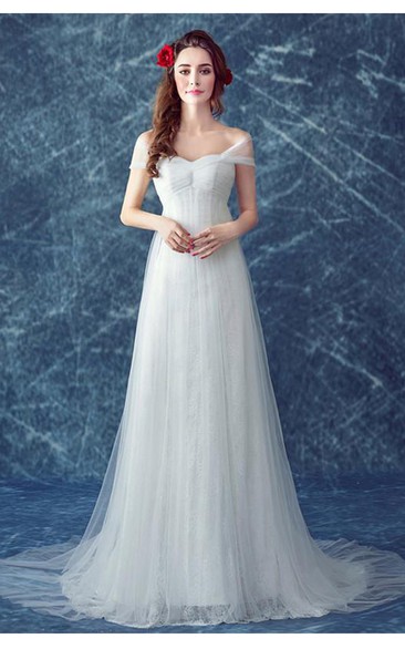 Romantic Tulle Off-the-shoulder Wedding Dress Lace-up Sweep Train