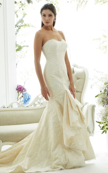 Mermaid Appliqued Strapless Lace Wedding Dress With Draping And Court Train