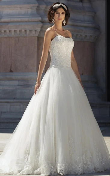 Ball Gown Floor-Length Strapless Appliqued Sleeveless Tulle&Lace Wedding Dress