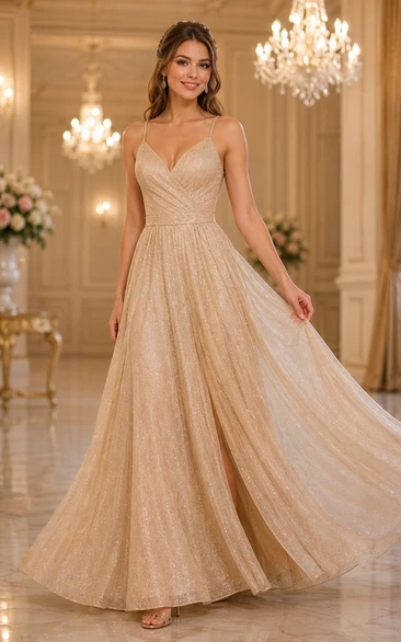 Vestido de fiesta de talla grande color champán con brillo, tul, corte en A, escote en V y espalda cruzada.