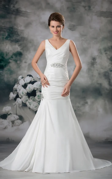 Unique Taffeta Trumpet V Neck Sleeveless Wedding Dresses