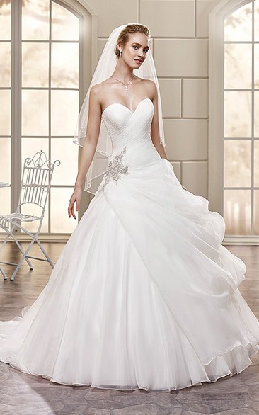 Ball Gown Long Sweetheart Organza Wedding Dress With Criss Cross And Ruffles