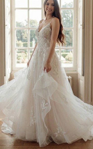 Romantic Lace Tulle A-Line Wedding Dress with Spaghetti Straps and Chapel Train