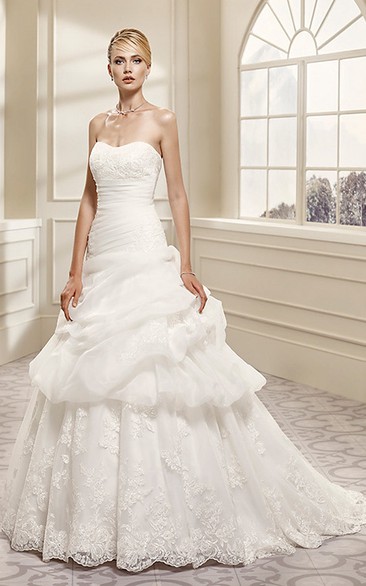 Ball Gown Strapless Appliqued Organza Wedding Dress With Pick Up And Lace Up