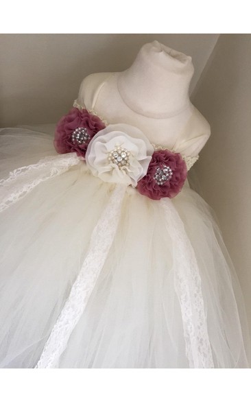 Scoop Neck Cap Sleeve Empire Pleated Tulle Ball Gown With Waist Flowers