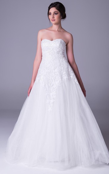 A-Line Appliqued Strapless Long Tulle Wedding Dress With Beading And Corset Back