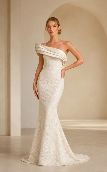 Schulterfreies Meerjungfrauen-Brautkleid aus Spitze mit Schleppe