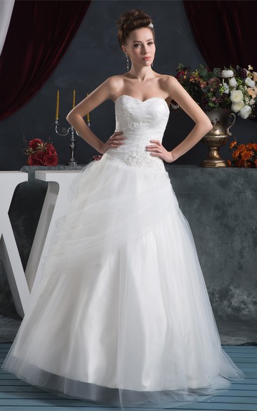 Sweetheart Tulle Criss-Cross Appliques and Gown With Stress