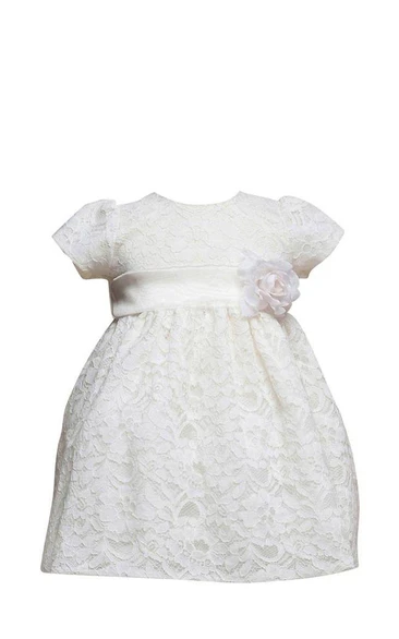 Short-sleeved Scoop-neck Lace Dress With Flower